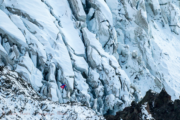 Wingsuit jumping at Aiguille du Midi