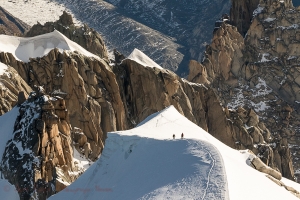 Alpinists on the Midi ridge